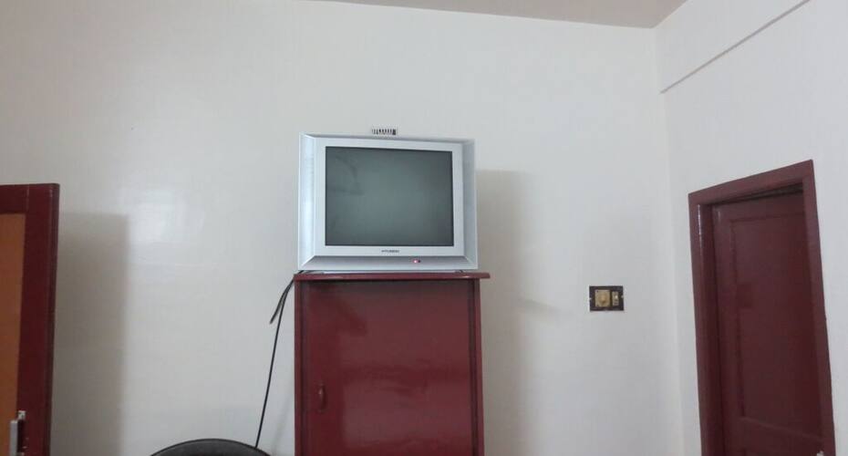 P S R Deluxe Lodge, Kuppam 4
